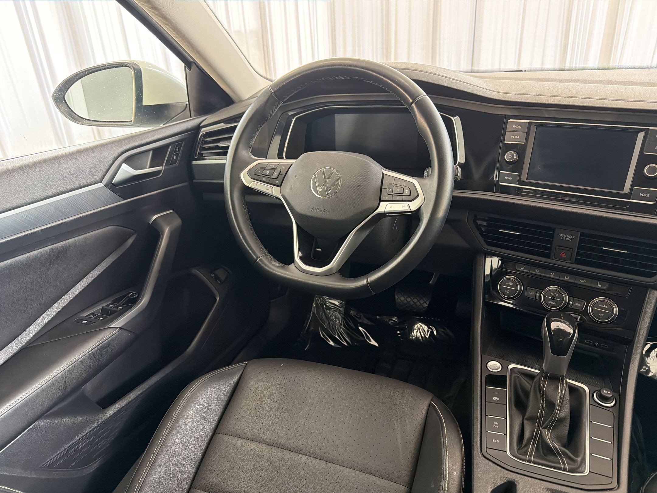 Used 2022 Volkswagen Jetta SE FWD image 27