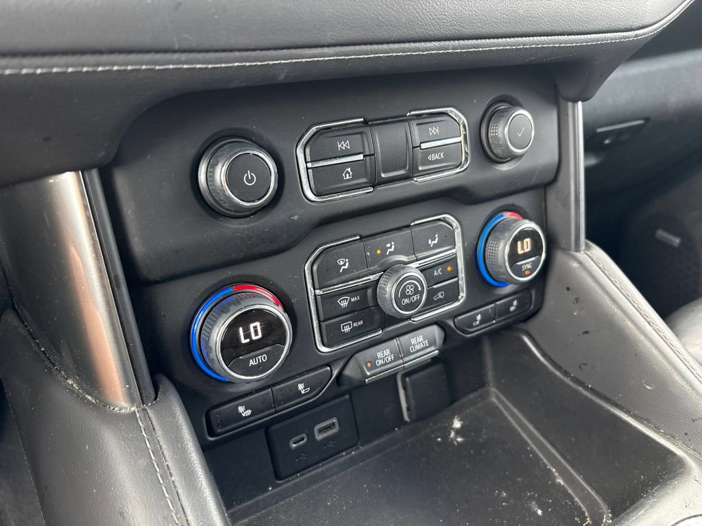 Used 2022 Chevrolet Suburban LT AWD/4WD image 26