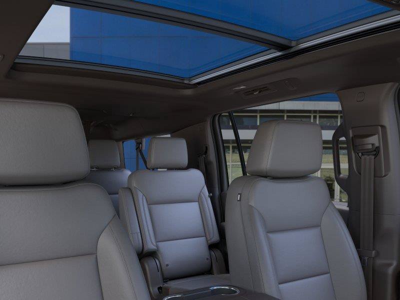 New 2026 Chevrolet Suburban Z71 w/ Comfort Package AWD/4WD image 24