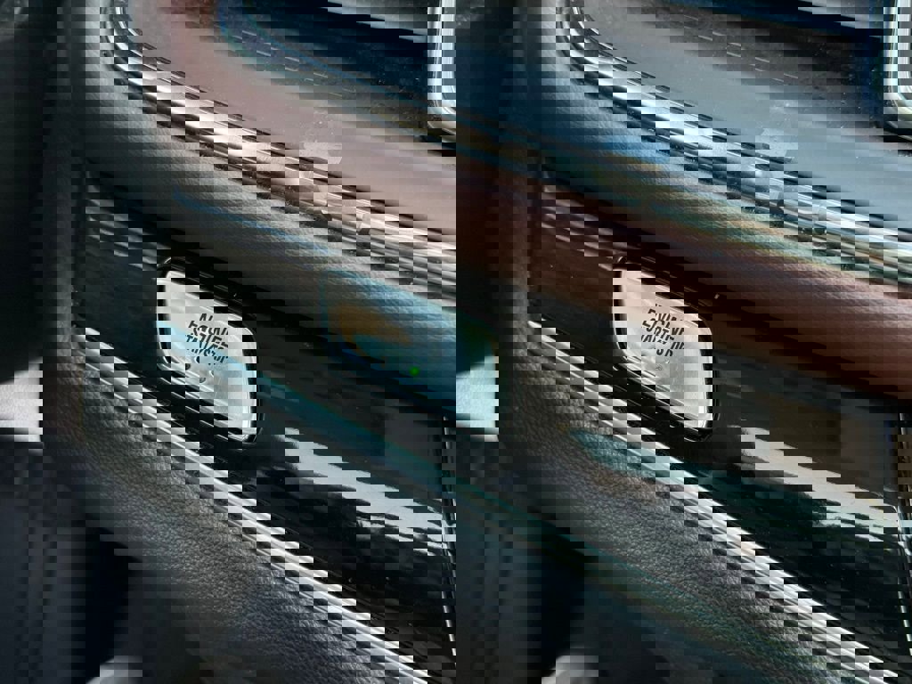 Used 2021 Buick Enclave Avenir w/ Avenir Technology Package image 33