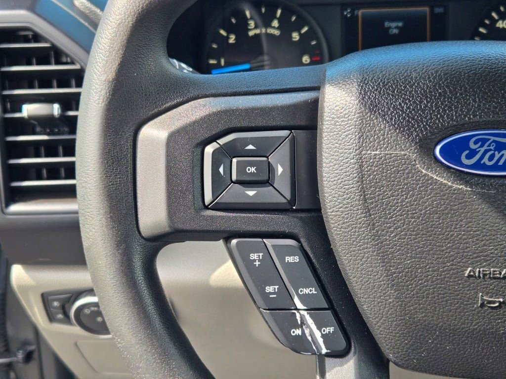 Used 2016 Ford F150 XL w/ Equipment Group 101A Mid AWD/4WD image 32
