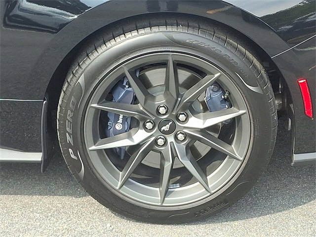 Used 2025 Ford Mustang Dark Horse image 8