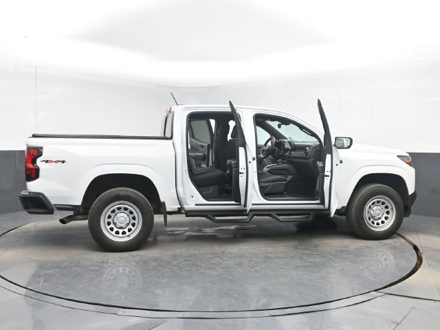 Used 2024 Chevrolet Colorado W/T w/ WT Convenience Package AWD/4WD image 50