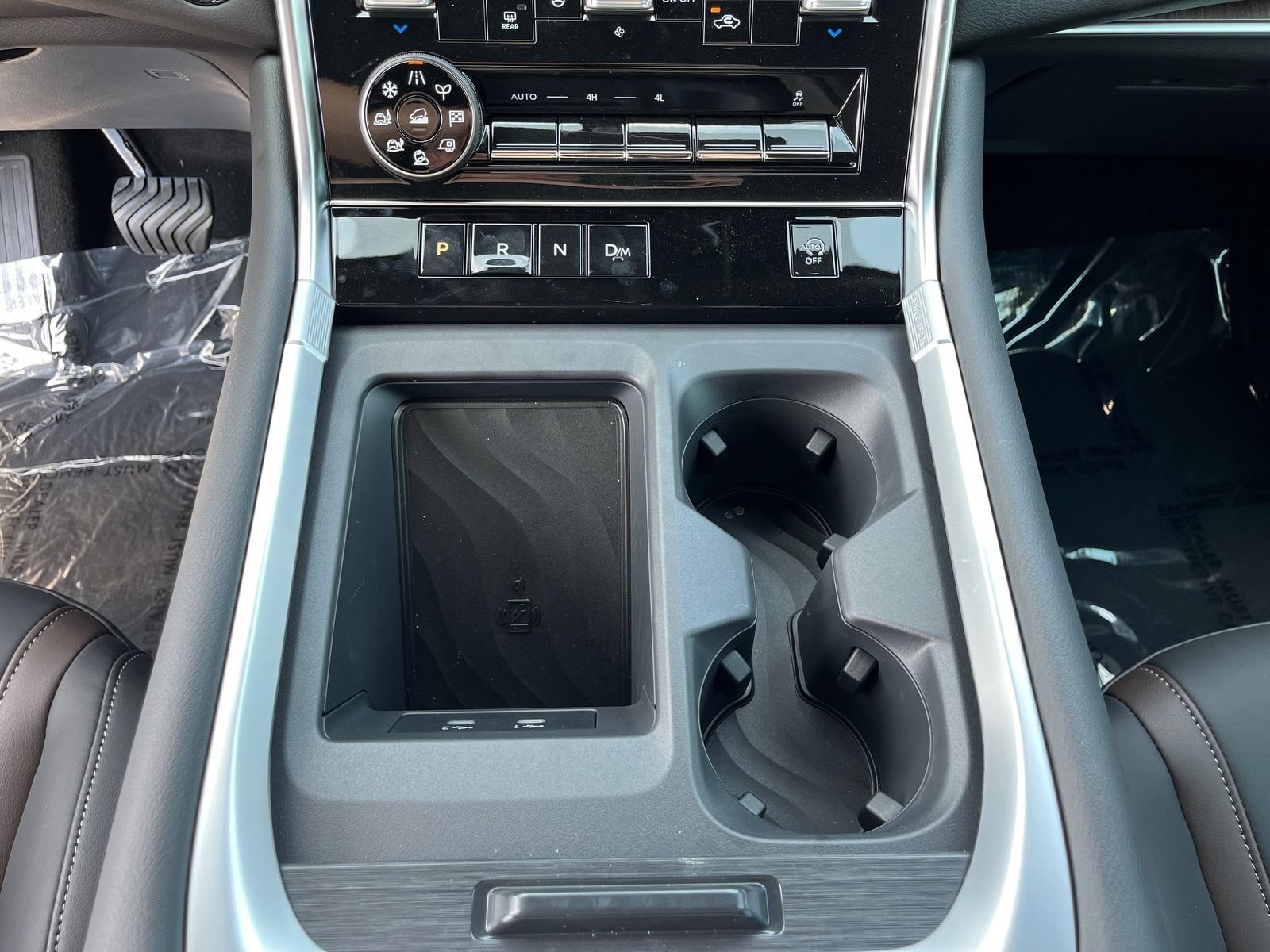New 2026 Nissan Armada SL w/ Captain's Chari Seat Package AWD/4WD image 26