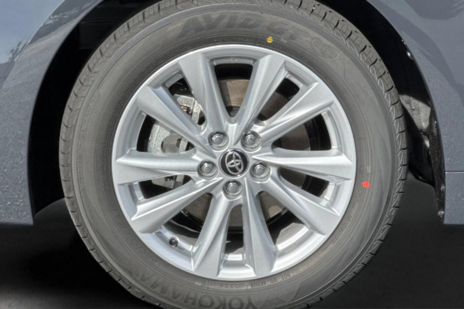 New 2026 Toyota Corolla LE w/ LE Premium Package FWD image 29