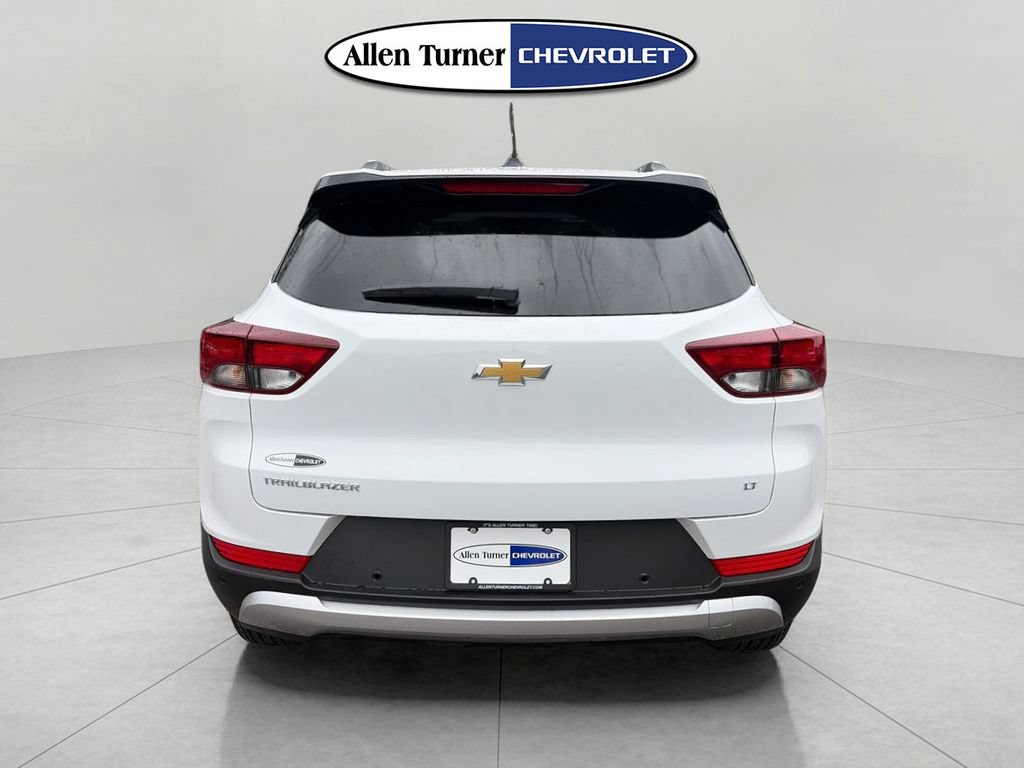 New 2026 Chevrolet TrailBlazer LT w/ LT Cold Weather Package FWD image 5