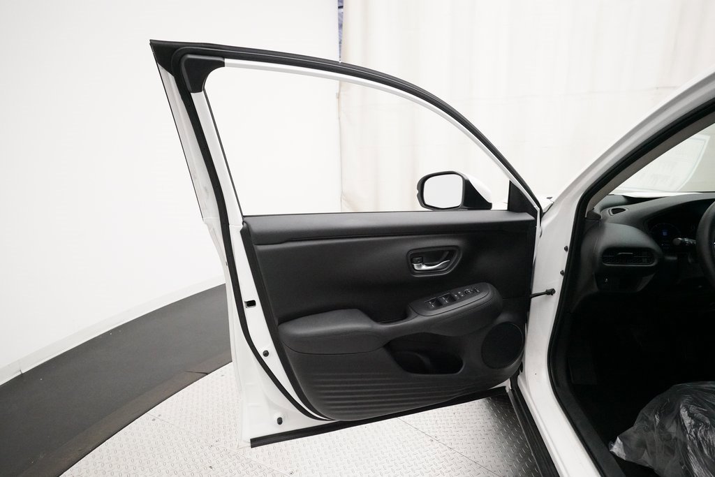 Certified 2023 Honda HR-V LX image 27