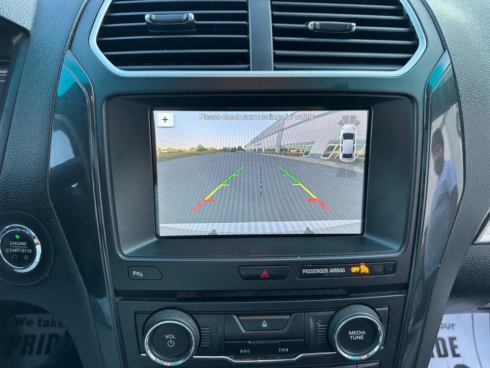 Used 2017 Ford Explorer XLT w/ Equipment Group 202A image 18