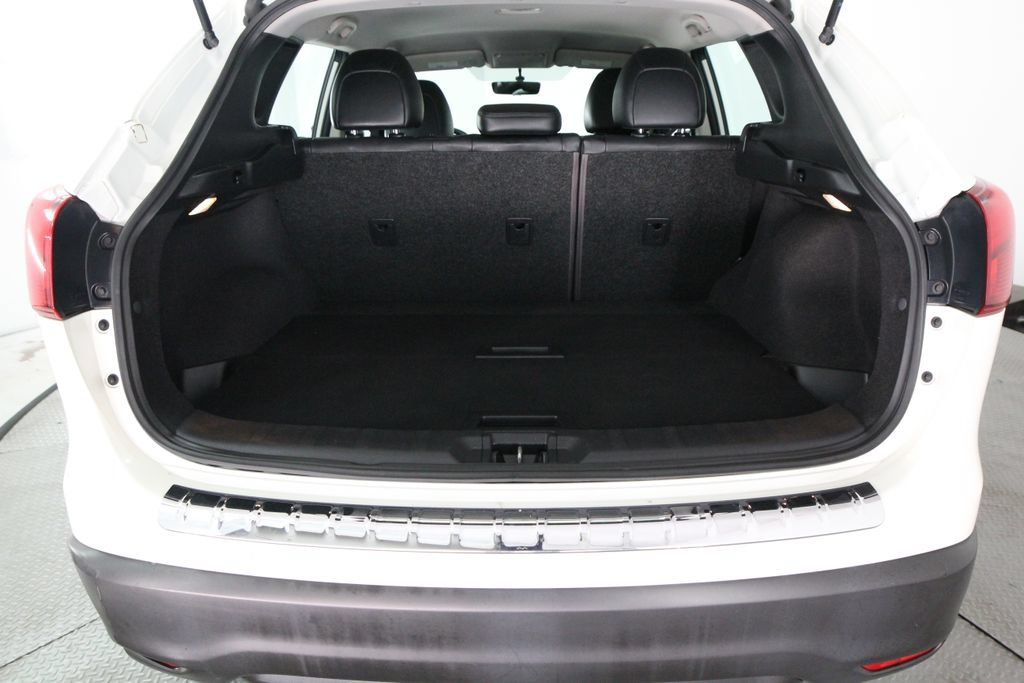 Used 2017 Nissan Rogue Sport SL AWD/4WD image 31