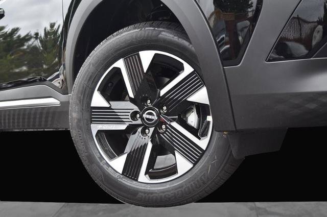 New 2026 Nissan Kicks SV w/ SV Premium Package image 3