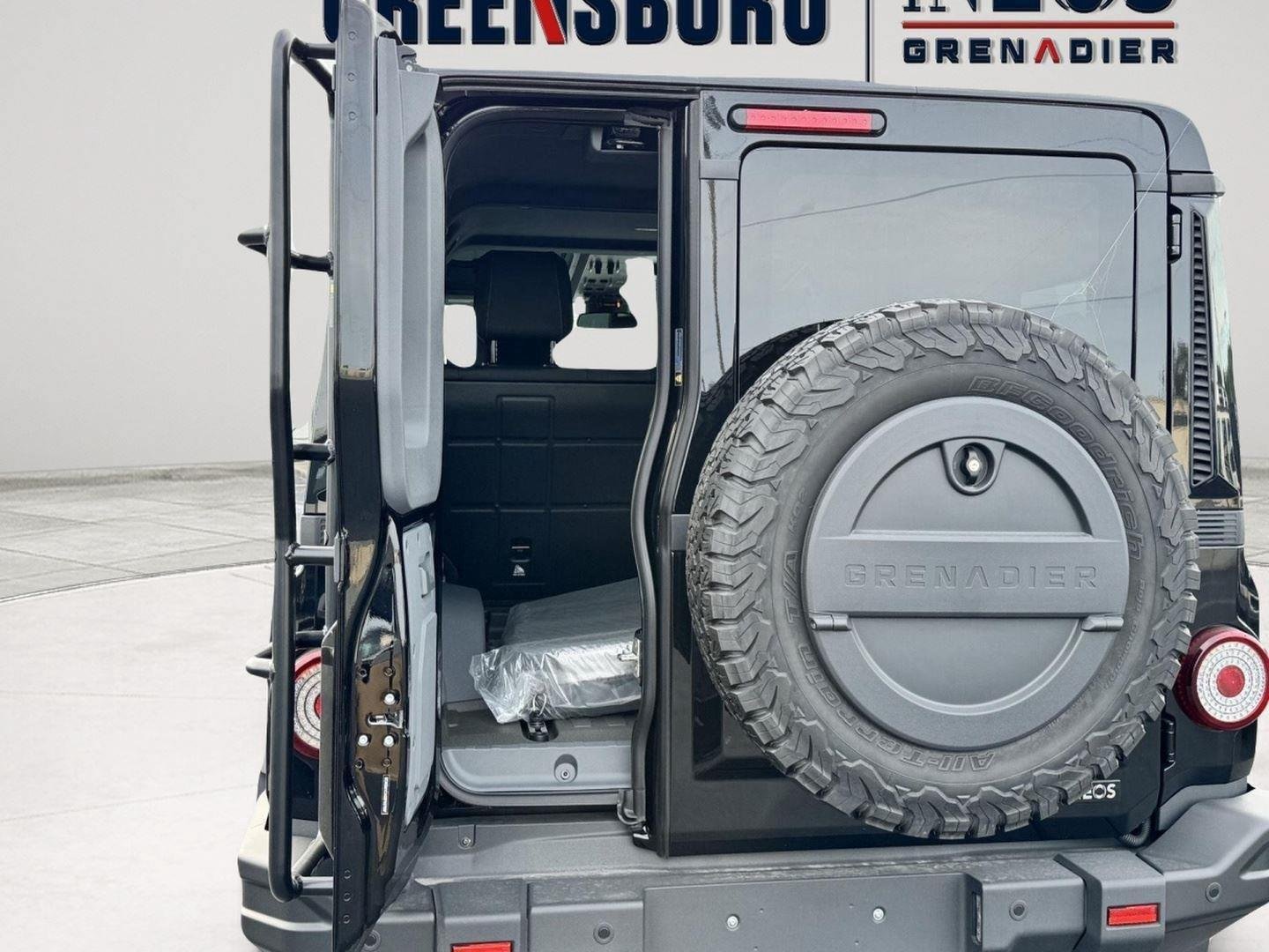 New 2025 INEOS Grenadier Station Wagon AWD/4WD image 45