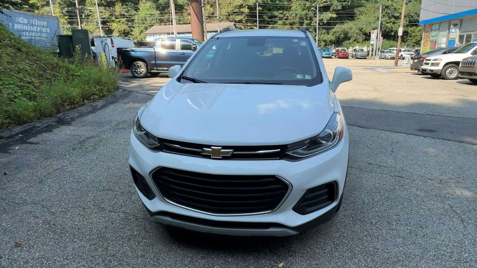 Used 2018 Chevrolet Trax LT w/ LPO, Protection Package FWD image 3