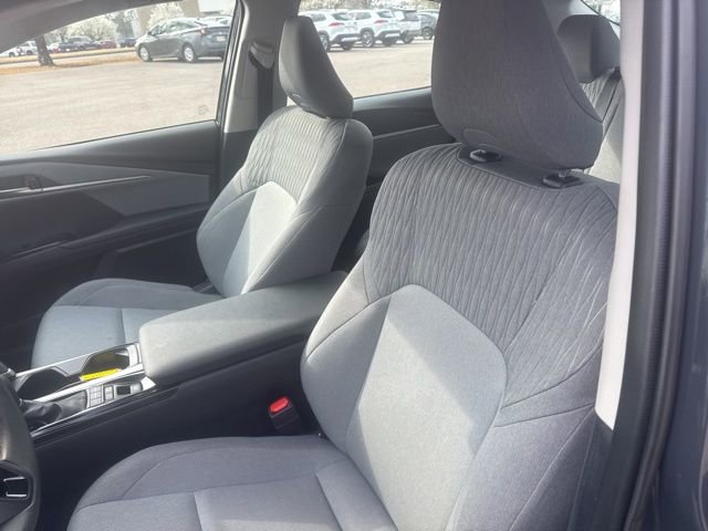 Used 2025 Toyota Camry LE image 23