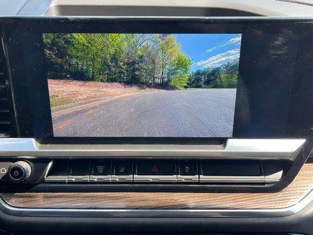 Used 2024 Chevrolet Silverado 3500 LT w/ Convenience Package AWD/4WD image 13