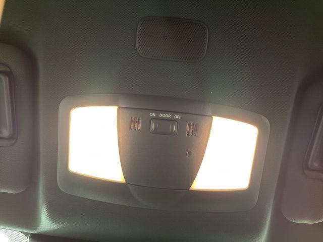 Used 2025 Nissan Z Sport w/ Floor Mat Package image 34