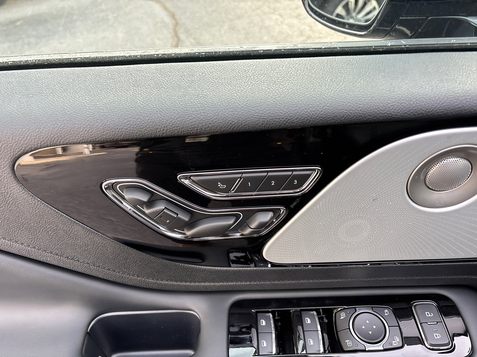 New 2026 Lincoln Aviator Reserve image 12