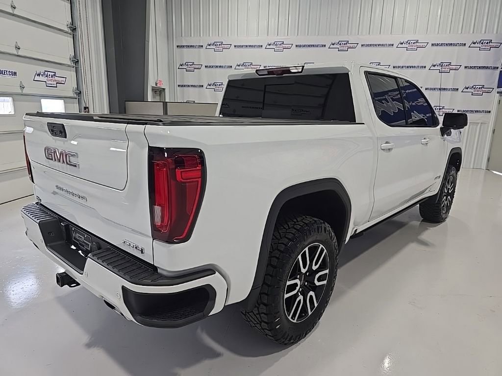 Used 2024 GMC Sierra 1500 AT4 w/ Technology Package image 8