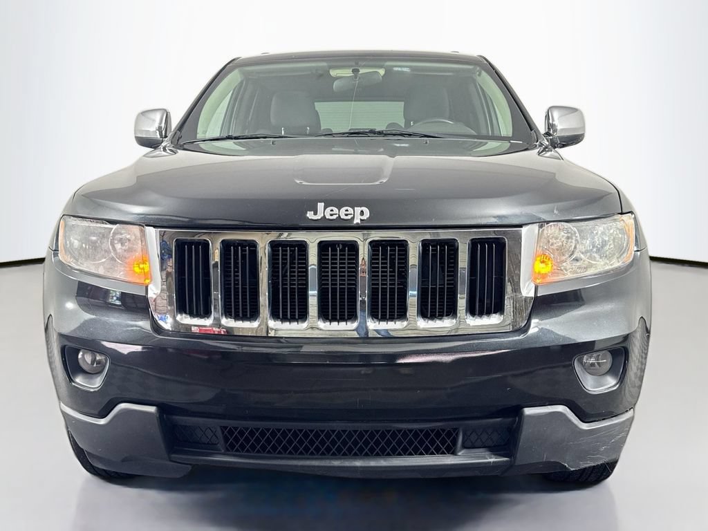 Used 2012 Jeep Grand Cherokee Laredo w/ Laredo E Group AWD/4WD image 2