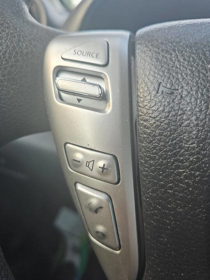 Used 2017 Nissan Versa S Plus image 15