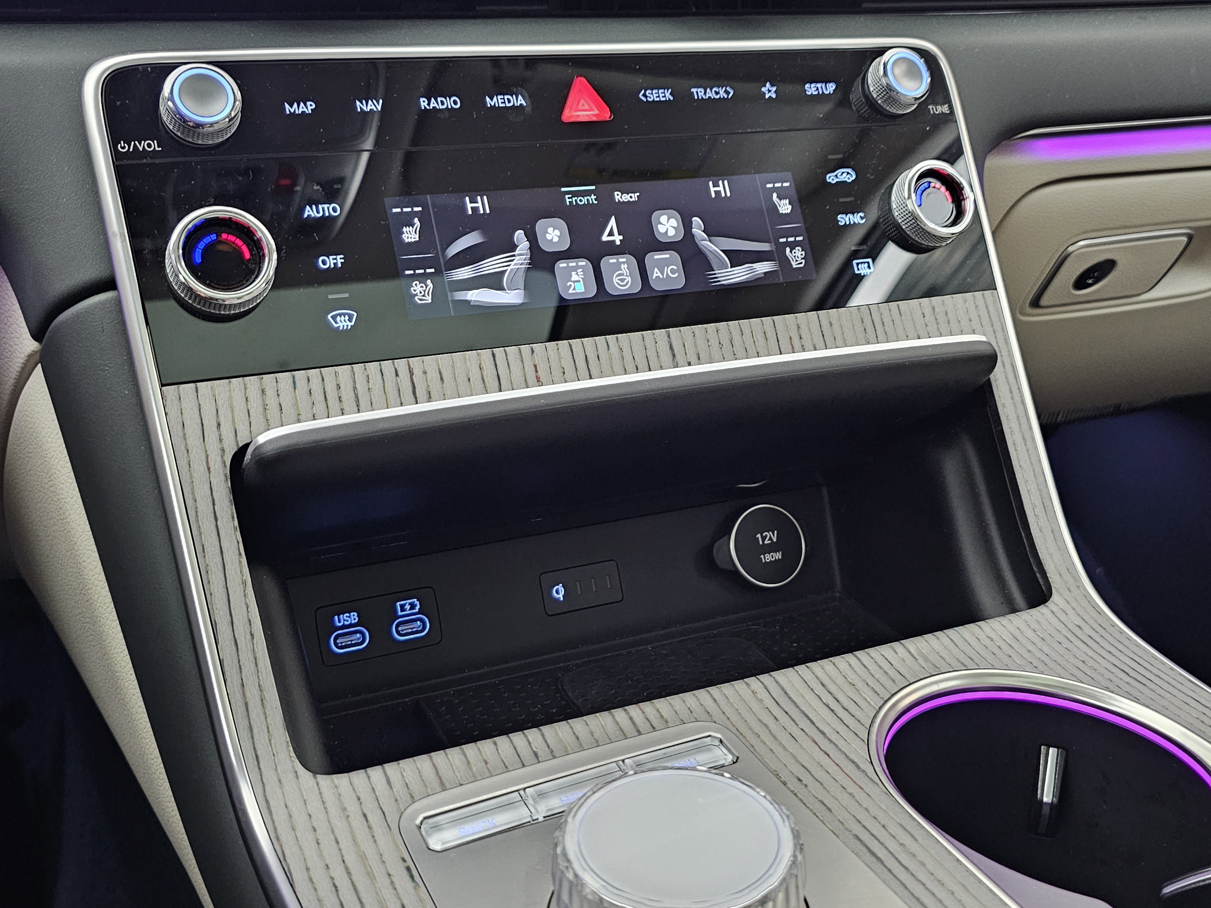 Used 2025 Genesis GV80 3.5T Prestige image 40