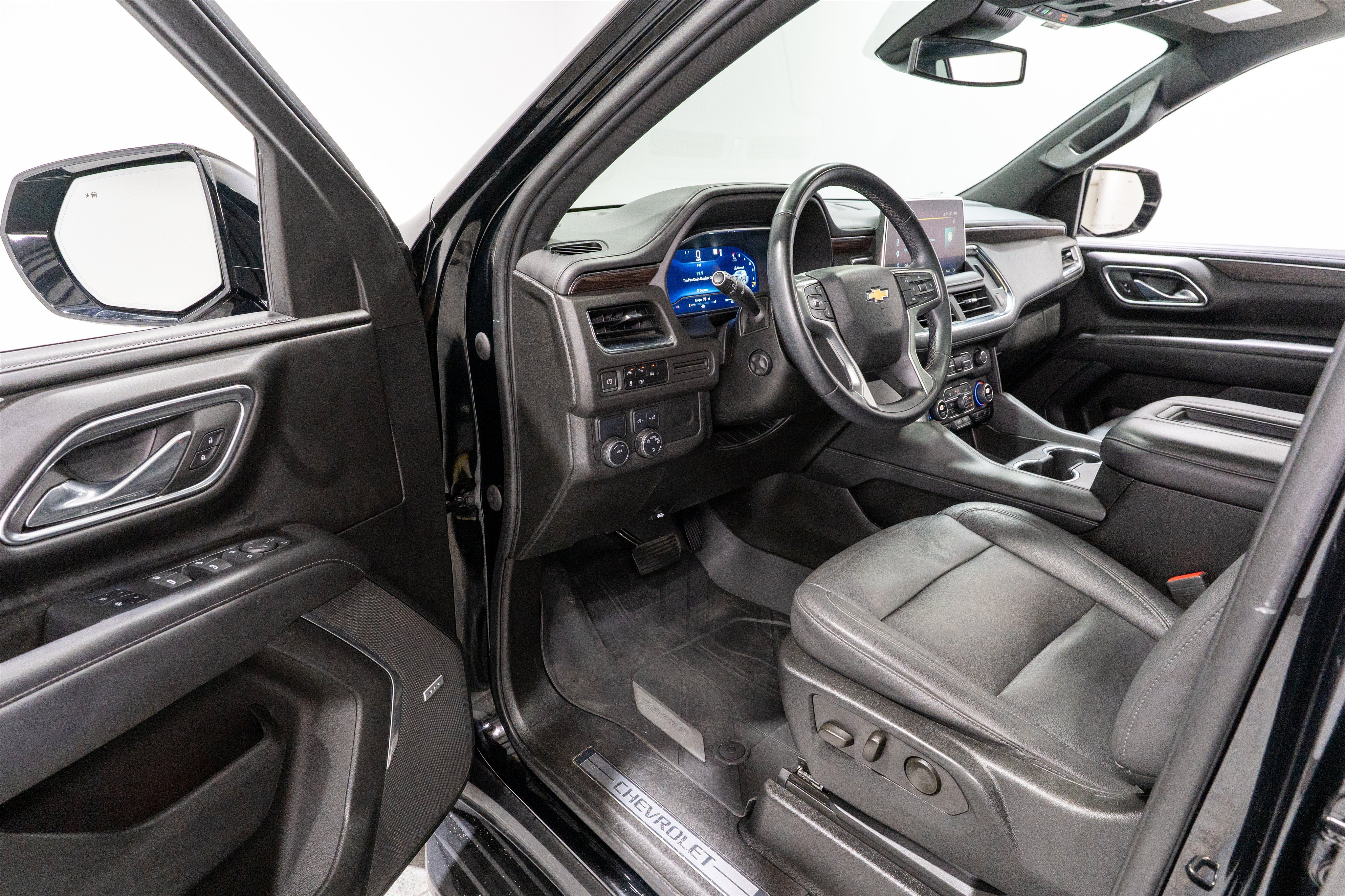 Used 2023 Chevrolet Tahoe LT w/ LT Signature Plus Package RWD image 12