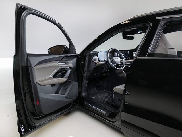 Certified 2025 Audi Q5 Premium w/ Premium Plus AWD/4WD image 26