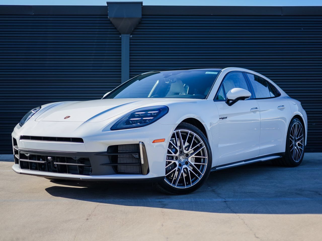 New 2026 Porsche Panamera 4 E-Hybrid AWD/4WD image 1