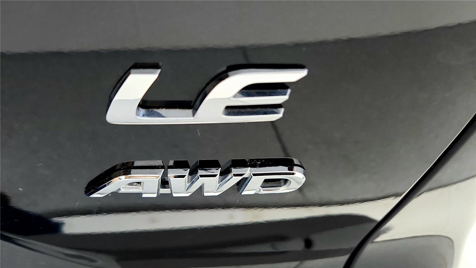 Certified 2023 Toyota Corolla Cross LE image 14