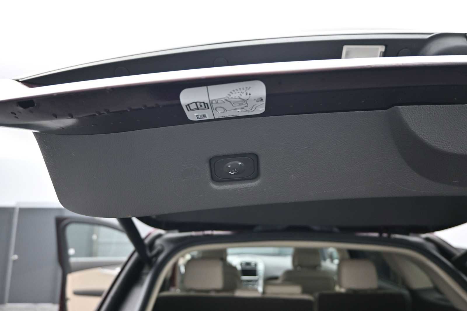 Used 2019 Lincoln Nautilus Select AWD/4WD image 27