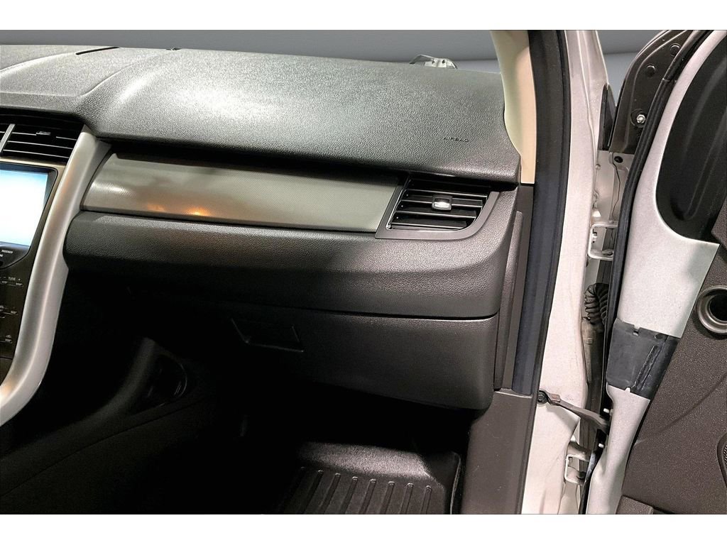 Used 2012 Ford Edge SEL FWD image 17