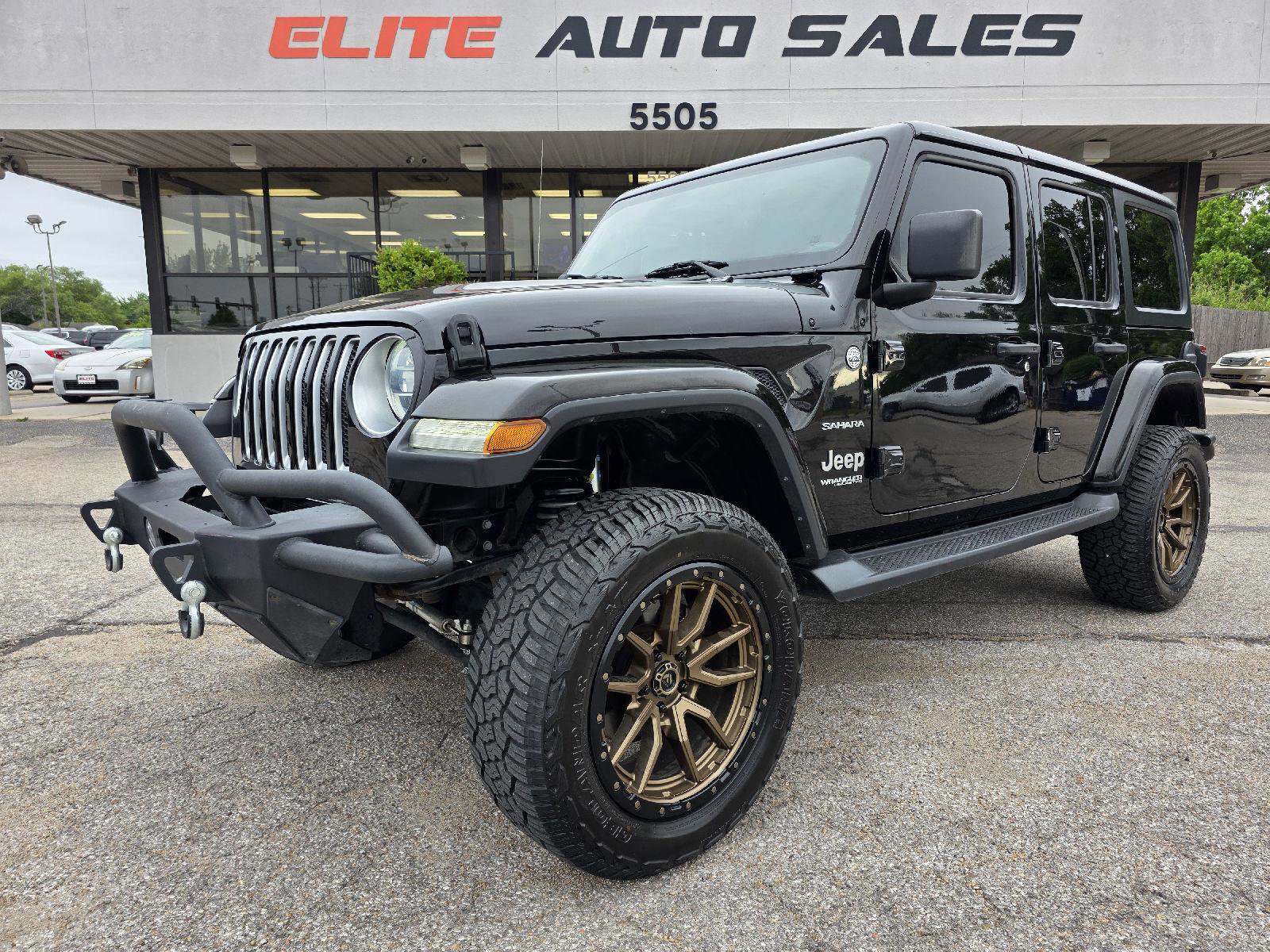 Used 2018 Jeep Wrangler Unlimited Sahara w/ Dual Top Group