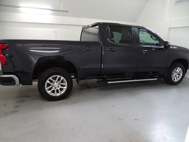 Certified 2022 Chevrolet Silverado 1500 LT w/ Z71 Off-Road Package AWD/4WD image 24