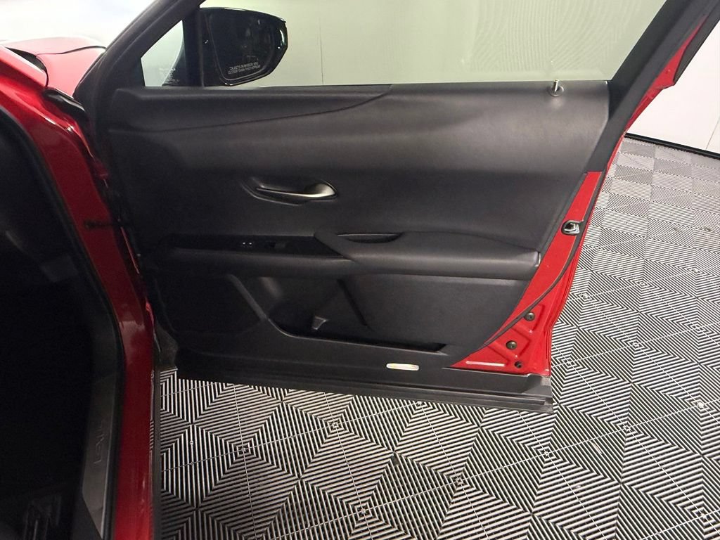 Used 2019 Lexus UX 200 F Sport FWD image 32
