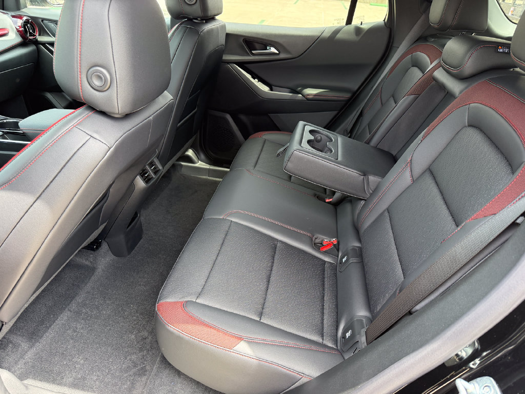 New 2027 Chevrolet Equinox RS FWD image 10