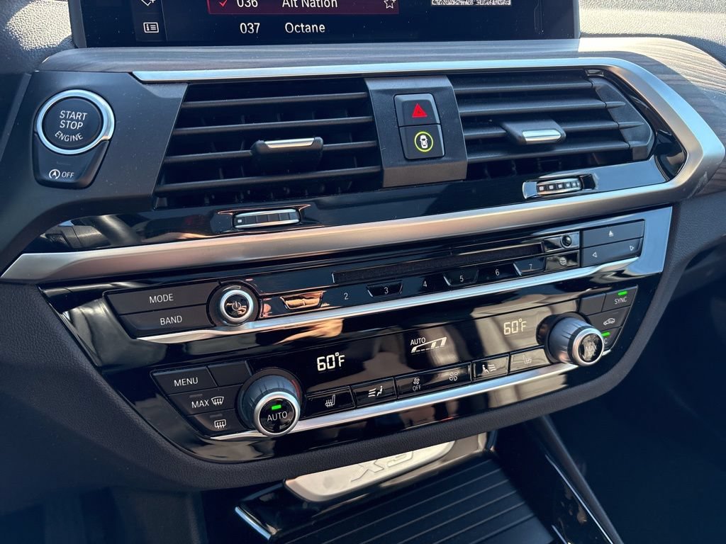 Used 2018 BMW X3 xDrive30i AWD/4WD image 25