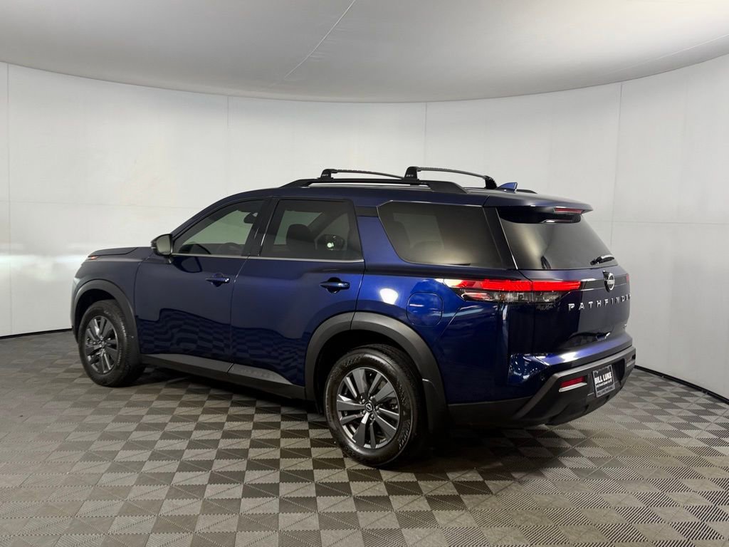 Used 2024 Nissan Pathfinder SV w/ Cargo Package FWD image 8