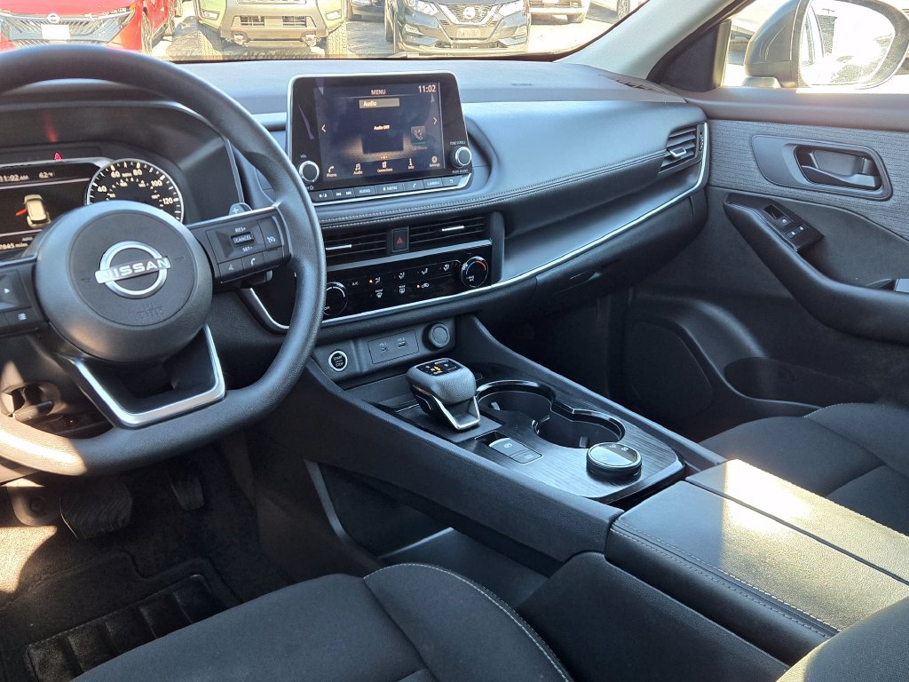 Used 2023 Nissan Rogue S AWD/4WD image 12