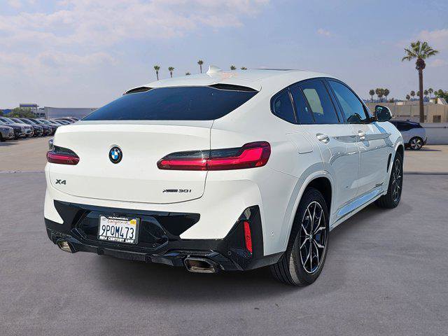 Used 2025 BMW X4 xDrive30i w/ Premium Package image 5