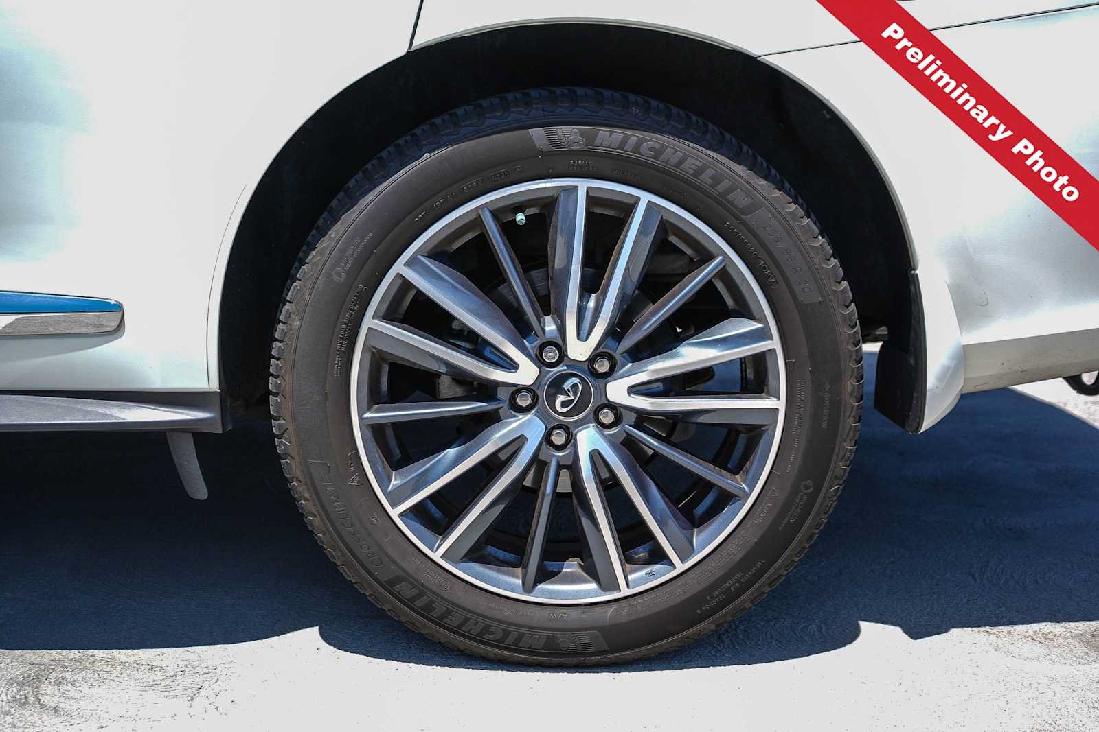 Used 2019 INFINITI QX60 Luxe w/ Sensory Package AWD/4WD image 11