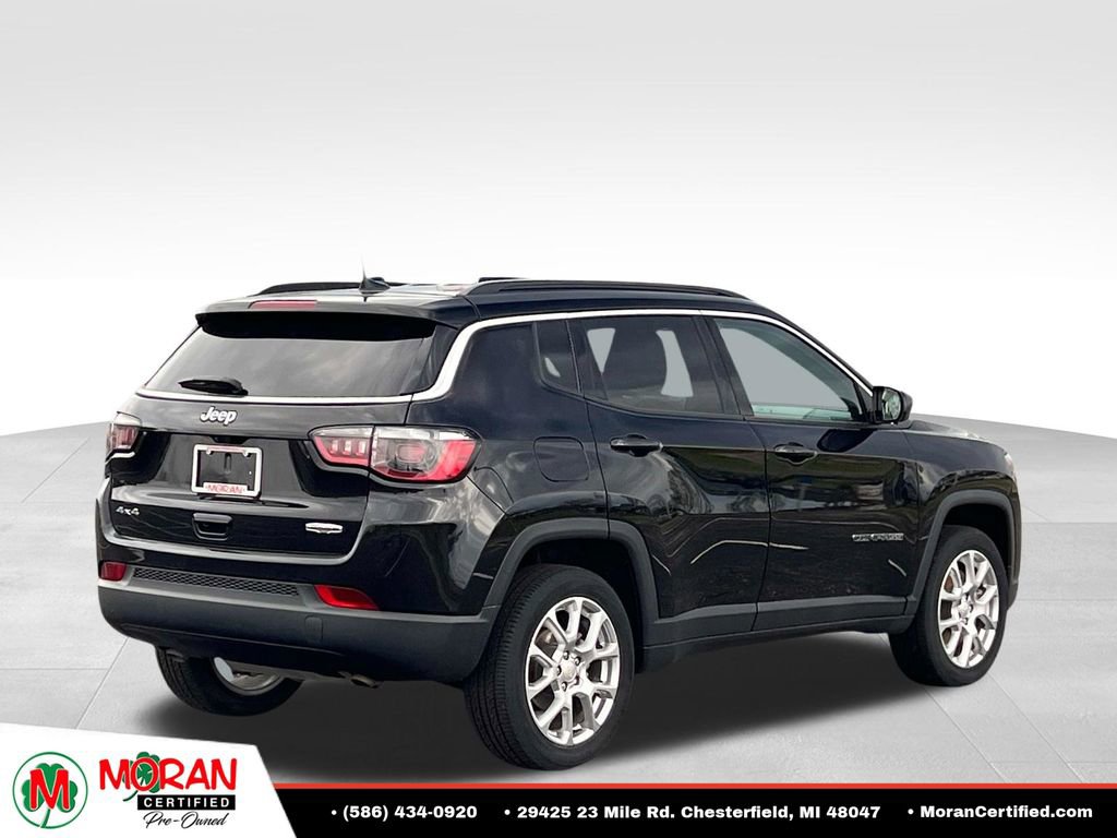 Used 2023 Jeep Compass Latitude AWD/4WD image 5