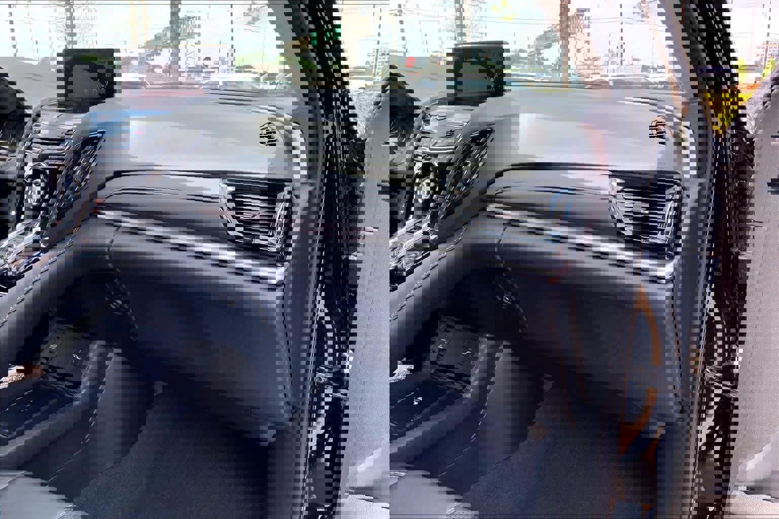 Used 2023 Acura RDX FWD w/ Technology Package image 17