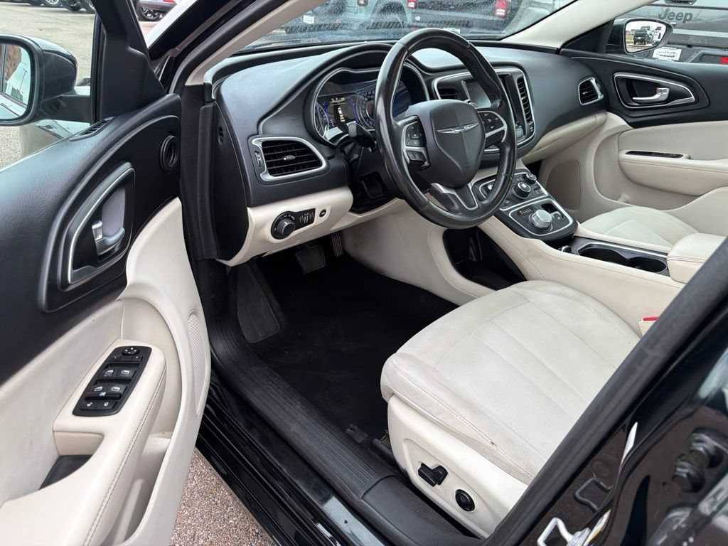 Used 2016 Chrysler 200 Limited w/ Anniversary Edition FWD image 22