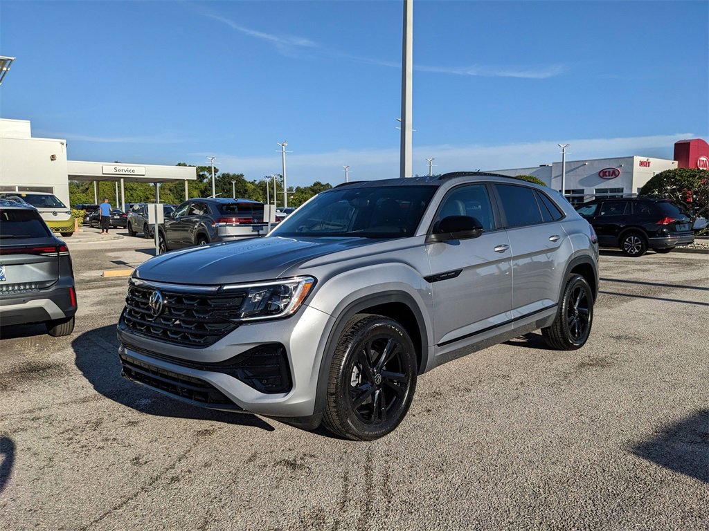 New 2026 Volkswagen Atlas Cross Sport SEL R-Line image 2
