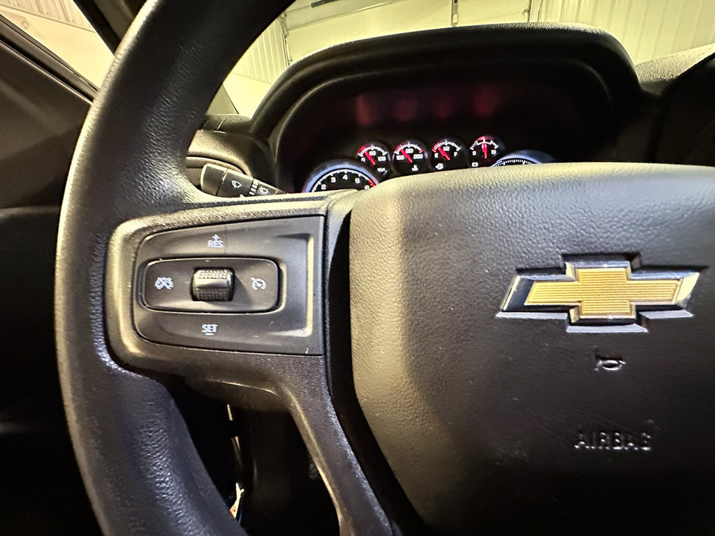 Used 2020 Chevrolet Silverado 1500 Custom w/ Custom Value Package AWD/4WD image 29