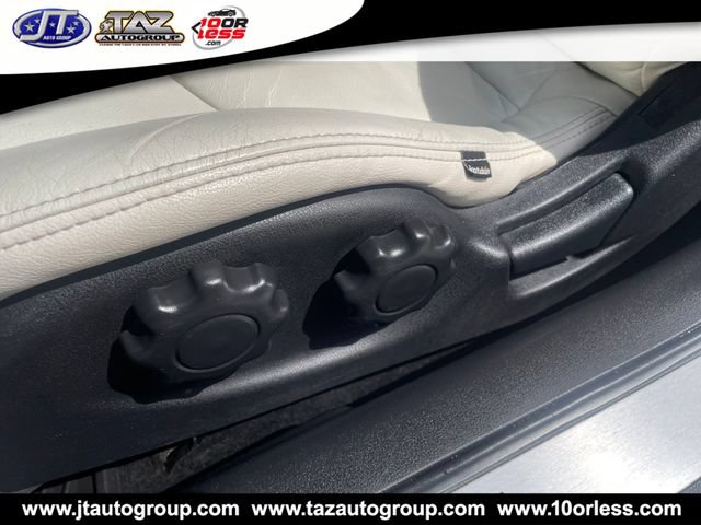 Used 2013 Nissan 370Z Roadster RWD image 11