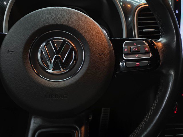 Used 2014 Volkswagen Beetle R-Line FWD image 20