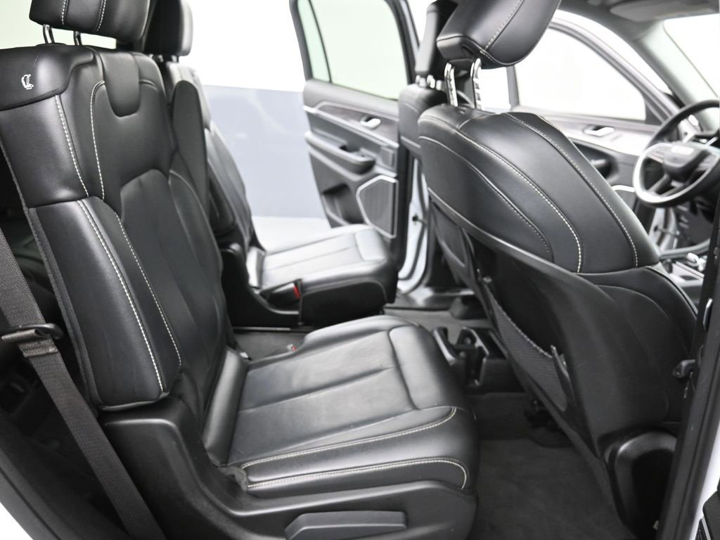 Used 2022 Jeep Grand Cherokee L Limited image 10