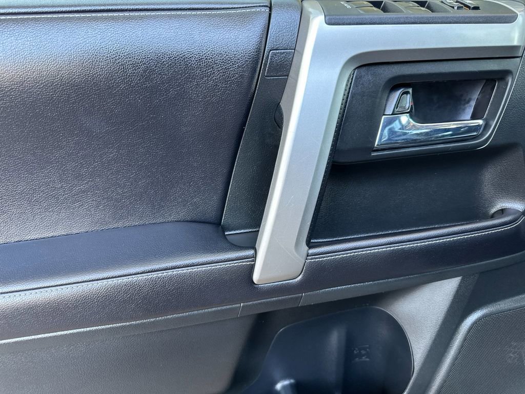 Used 2018 Toyota 4Runner SR5 Premium AWD/4WD image 10