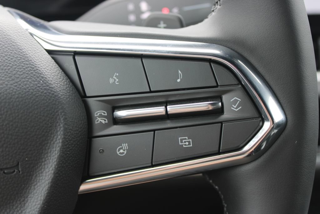 New 2026 Chevrolet Equinox LT w/ Safety and Technology Package FWD image 34