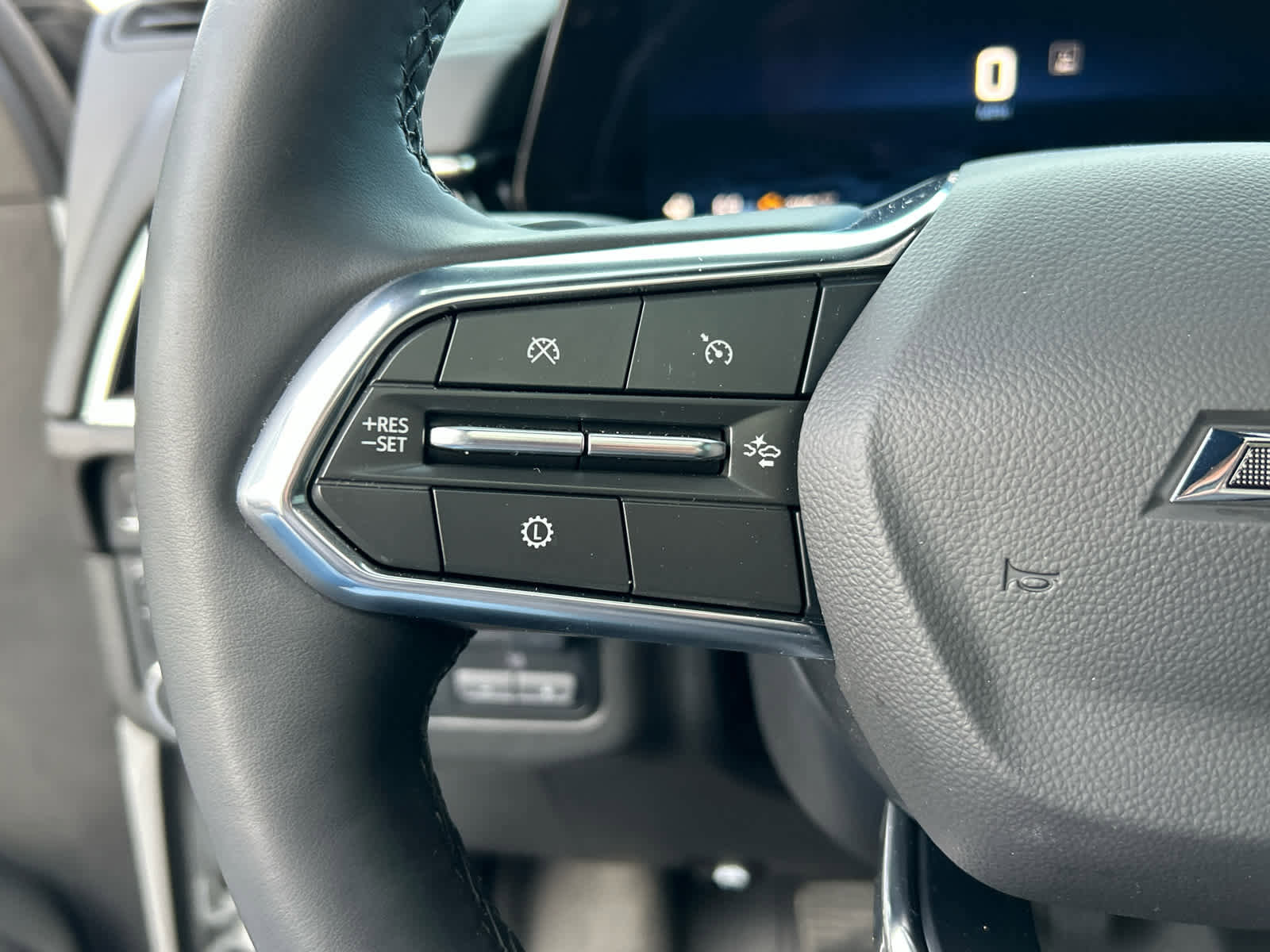 Used 2025 Chevrolet Suburban Z71 w/ Z71 Off-Road Package image 37